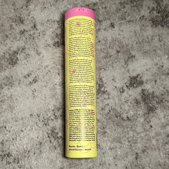 AMIKA Forget Frizz Anti-Frizz Conditioner - 275ml - Picture 3 of 4